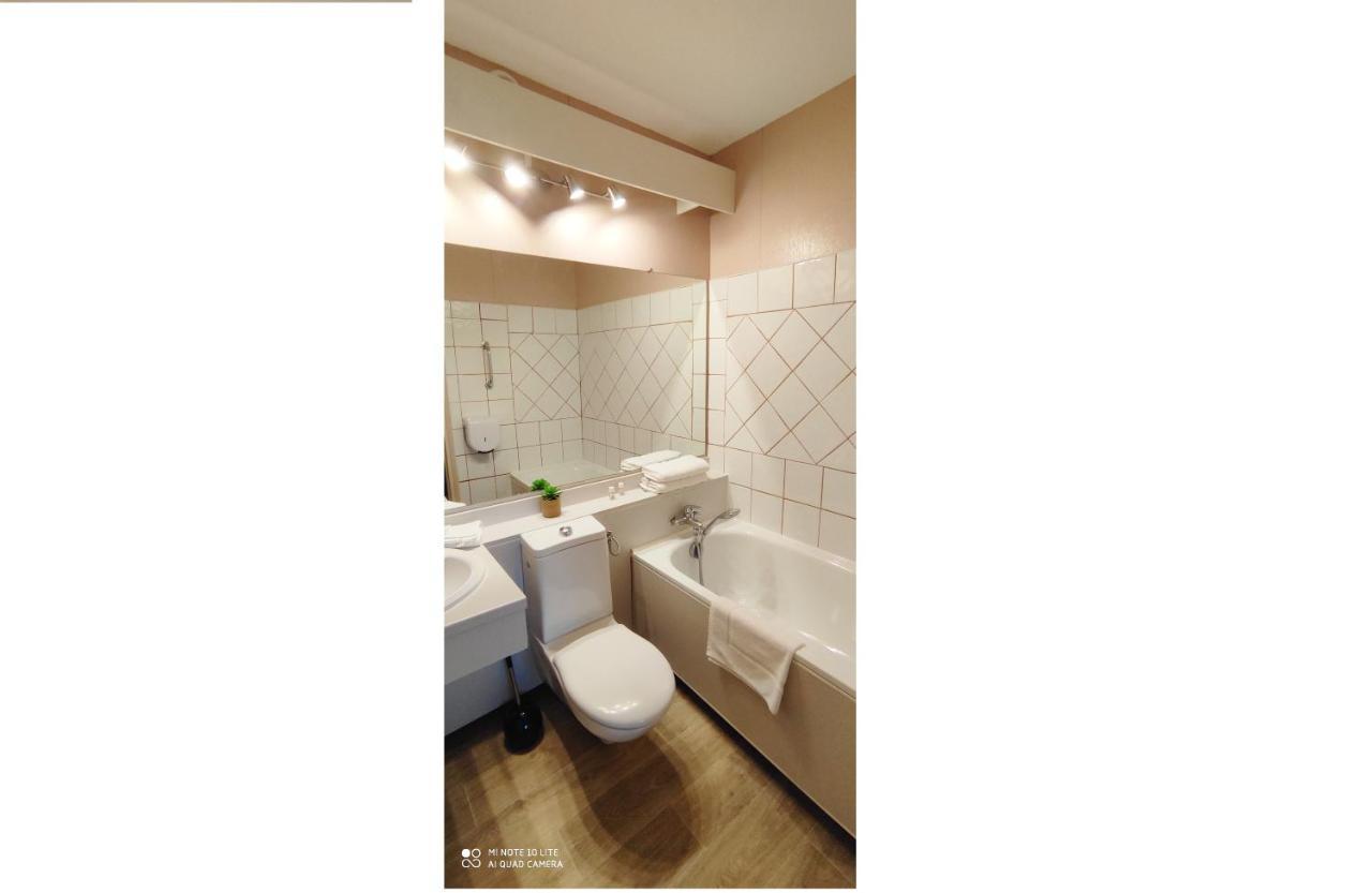 Le Manoir Hotel Mornas Kültér fotó